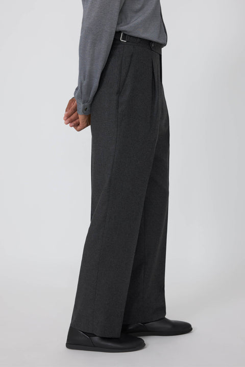 Single Pleat Trouser (Charcoal Wool Cashmere Flannel) - Stoffa